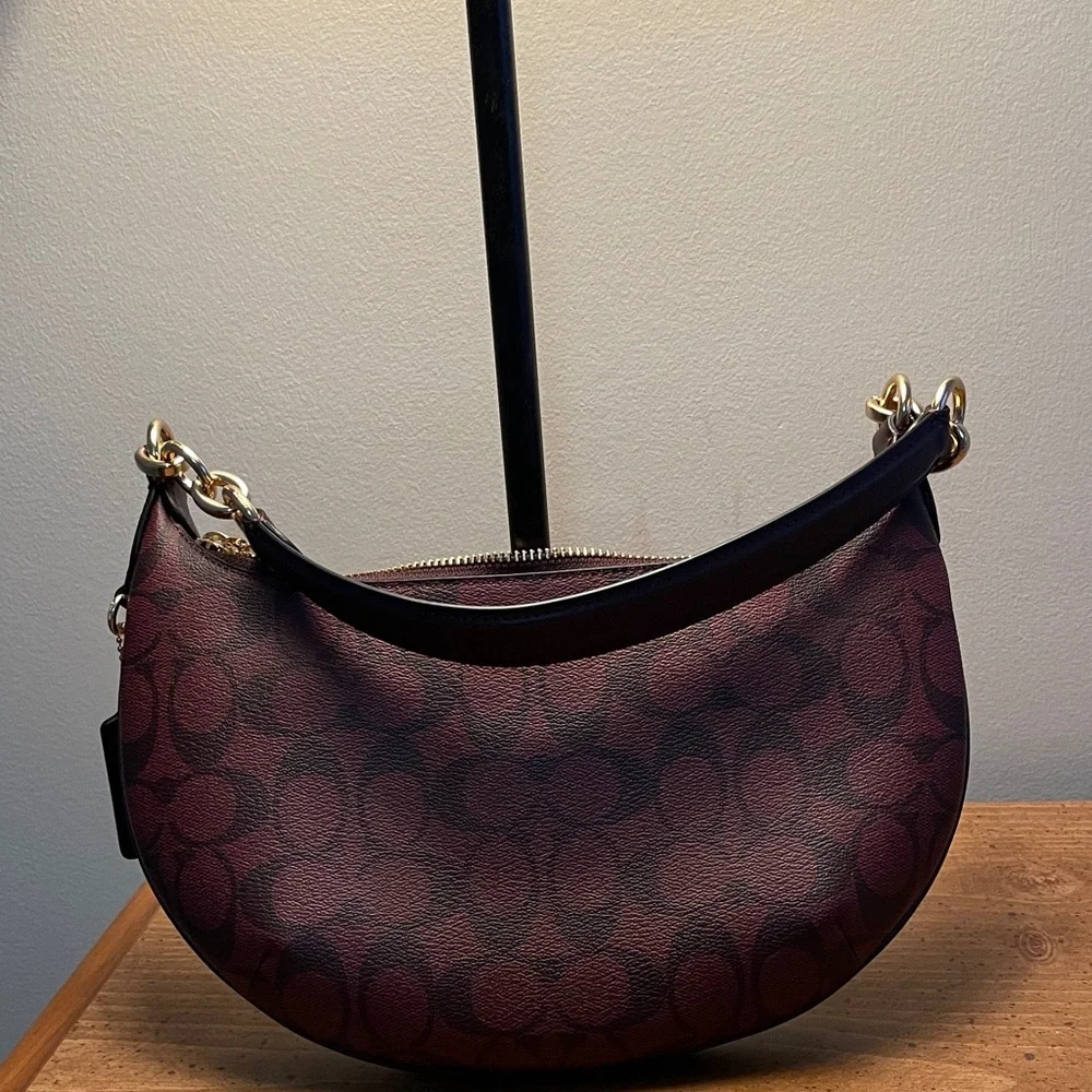 NWOT has Coach Oxblood Red Payton Hobo Signature Canvas - Picture 3 of 6